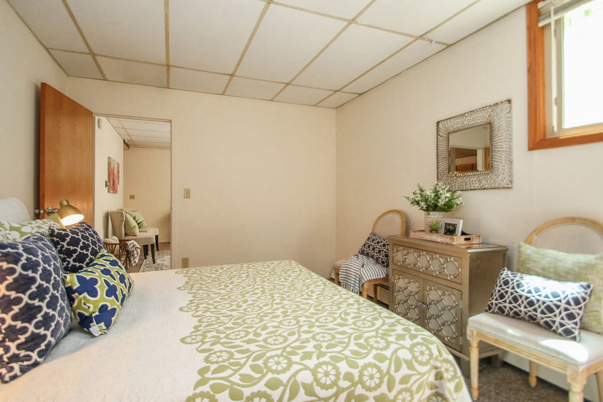Gallery Photo 6